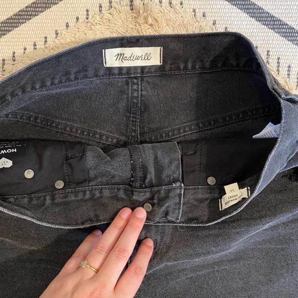 The Momjean Short in Encino Wash - Picture 3 of 3